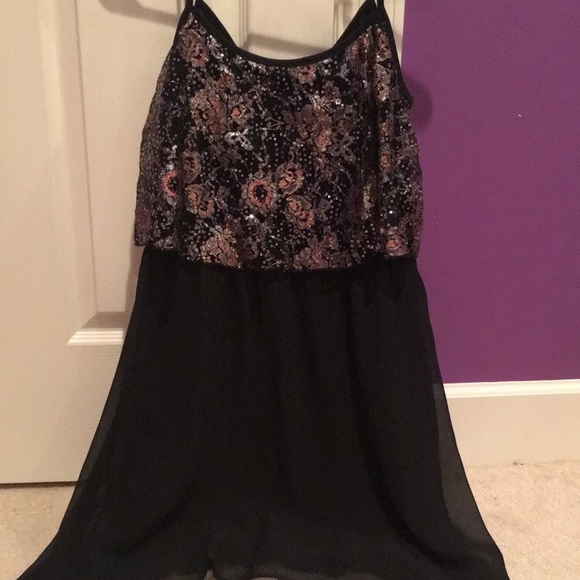 Altar’d State black dress with sequin top overlay - Picture 2 of 6